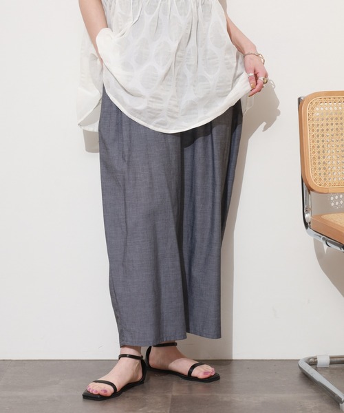 FUNALIVE(ファンアライブ)の「コットンシャンブレー ワイドタックパンツ 26SS(その他パンツ・レディース・ネイビー系2/ブラック系2・FREE)」の21枚目の写真