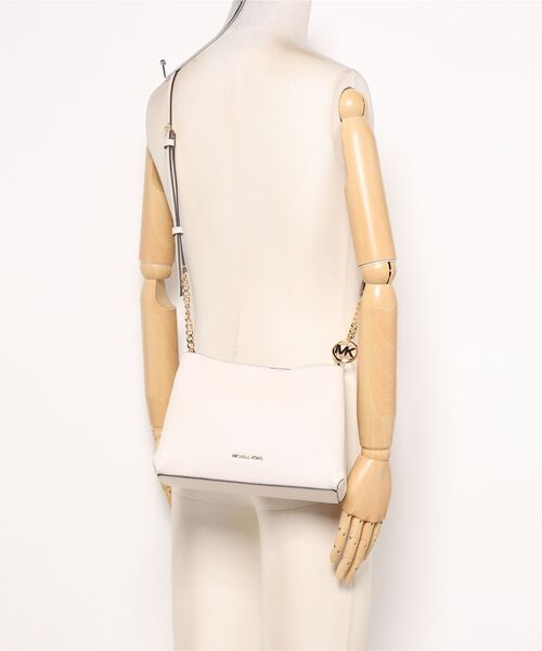 MICHAEL KORS（マイケルコース）の「SM TRPL CPTMT XBODY（ショルダーバッグ・レディース・ベージュ系・FREE）」の5枚目の写真