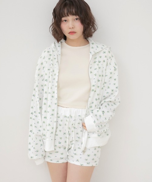 HEILIS(ヘイリス)の「花柄ワッフルジップパーカー/パーカー レディース ジップパーカー ダブルジップ フーディー 花柄 小花柄 ワッフル素材 羽織り 長袖 ライトアウター セットアップ 韓国ファッション カジュアル ガーリー 秋 秋服 秋コーデ 秋冬 秋冬コーデ レイヤード 長袖コーデ ノームコア オフホワイト ネイビー(パーカー・レディース・オフホワイト/ネイビー・FREE)」の15枚目の写真