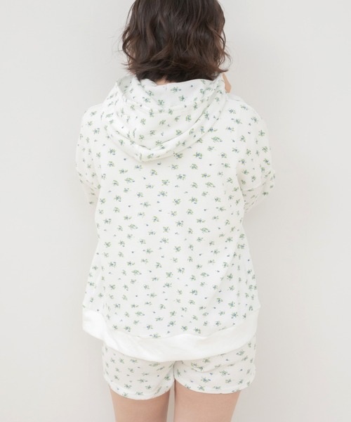 HEILIS(ヘイリス)の「花柄ワッフルジップパーカー/パーカー レディース ジップパーカー ダブルジップ フーディー 花柄 小花柄 ワッフル素材 羽織り 長袖 ライトアウター セットアップ 韓国ファッション カジュアル ガーリー 秋 秋服 秋コーデ 秋冬 秋冬コーデ レイヤード 長袖コーデ ノームコア オフホワイト ネイビー(パーカー・レディース・オフホワイト/ネイビー・FREE)」の17枚目の写真