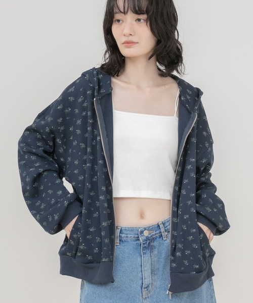HEILIS(ヘイリス)の「花柄ワッフルジップパーカー/パーカー レディース ジップパーカー ダブルジップ フーディー 花柄 小花柄 ワッフル素材 羽織り 長袖 ライトアウター セットアップ 韓国ファッション カジュアル ガーリー 秋 秋服 秋コーデ 秋冬 秋冬コーデ レイヤード 長袖コーデ ノームコア オフホワイト ネイビー(パーカー・レディース・オフホワイト/ネイビー・FREE)」の21枚目の写真