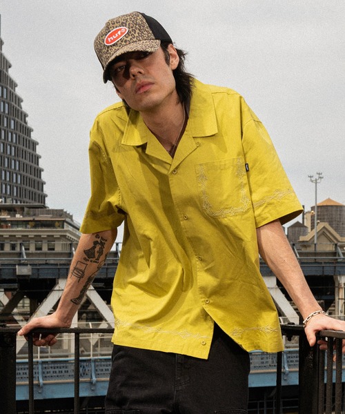 HUF(ハフ)の「PINSTRIPE EMB RESORT SHIRT(シャツ/ブラウス・メンズ・グリーン系その他/ブラック・S/M/L/XL)」の1枚目の写真