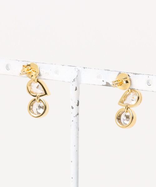DESIGNWORKS(デザインワークス)の「【Completedworks /コンプリーテッドワークス】Likes Peas in a ピアス(ピアス(両耳用)・レディース・ゴールド・フリー)」の2枚目の写真