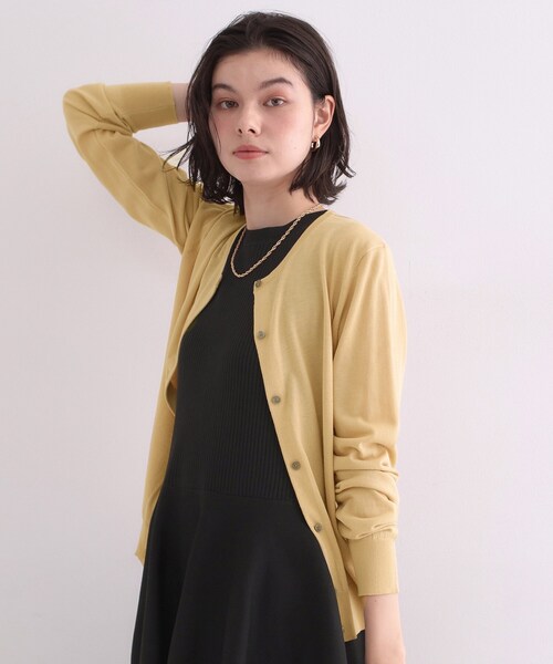 OPAQUE.CLIP(オペークドットクリップ)の「クルーネックニットカーディガン【洗える/抗ピル】(カーディガン/ボレロ・レディース・ブルー系その他/ブラウン系その他/ライトベージュ・40/38)」の2枚目の写真