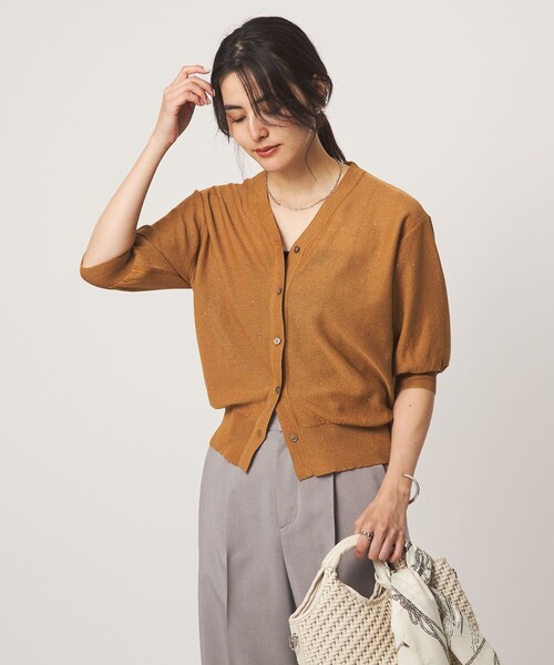 green label relaxing(グリーンレーベルリラクシング)の「スパンコール ラメ Vネック ニット カーディガン(カーディガン/ボレロ・レディース・オフホワイト/ブラウン/ブラック・FREE)」の15枚目の写真