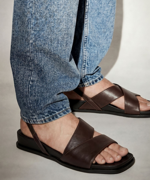 APIED MARCHE(アピエド マルシェ)の「ヌアージュ クロッキング羊革サンダル 3.5cm -PM3036 (3カラー)(サンダル・レディース・ダークブラウン/ブラック/アイボリー・23cm/23.5cm/24cm/24.5cm/25cm/22.5cm)」の5枚目の写真