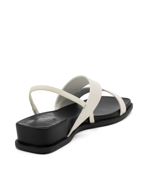 APIED MARCHE(アピエド マルシェ)の「ヌアージュ クロッキング羊革サンダル 3.5cm -PM3036 (3カラー)(サンダル・レディース・ダークブラウン/ブラック/アイボリー・23cm/23.5cm/24cm/24.5cm/25cm/22.5cm)」の14枚目の写真