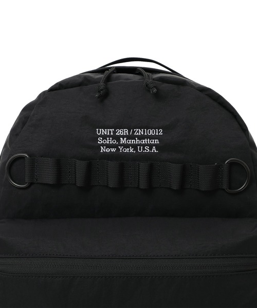 Manhattan Portage(マンハッタンポーテージ)の「NEWBURGH BACKPACK CORDURA GRINZA IRONWOOD(バックパック/リュック・メンズ・ブラック・MEDIUM)」の14枚目の写真