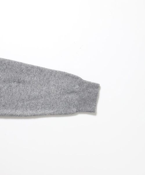 FFEIN（フェイン）の「【FFEIN(フェイン)】ウール混Vネックニット / ウール混 刺繍 ニット Vネック ユニセックス（ニット/セーター・メンズ・ブラック/グレー/ブラウン/アイボリー/ミント/イエロー/ネイビー/ピンク・SMALL/LARGE/MEDIUM）」の20枚目の写真