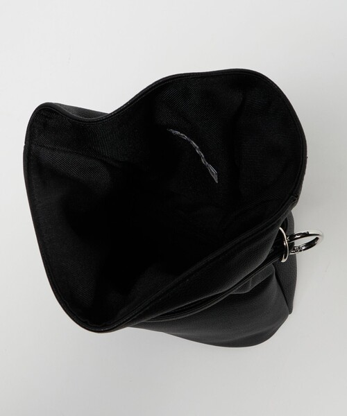 BEAUTY&YOUTH UNITED ARROWS(ビューティーアンドユースユナイテッドアローズ)の「【WEB限定】ワン ハンドル パース(ハンドバッグ・メンズ・ブラック/ダークブラウン・FREE)」の5枚目の写真