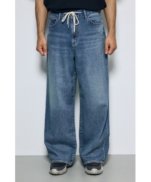 AZUL by moussy(アズールバイマウジー)の「AZUL DENIM リラックスワイド(デニムパンツ・メンズ・ブルー・MEDIUM/LARGE)」の5枚目の写真