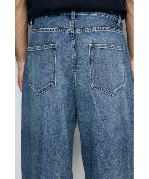 AZUL by moussy(アズールバイマウジー)の「AZUL DENIM リラックスワイド(デニムパンツ・メンズ・ブルー・MEDIUM/LARGE)」の9枚目の写真