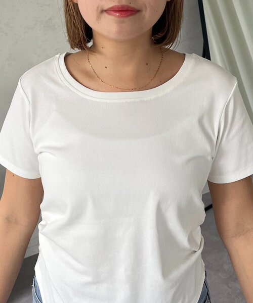 prose verse（プロズヴェール）の「【MOMO】サイドギャザードレープTシャツ（Tシャツ/カットソー・レディース・オフホワイト/ブラック・LARGE/MEDIUM）」の11枚目の写真