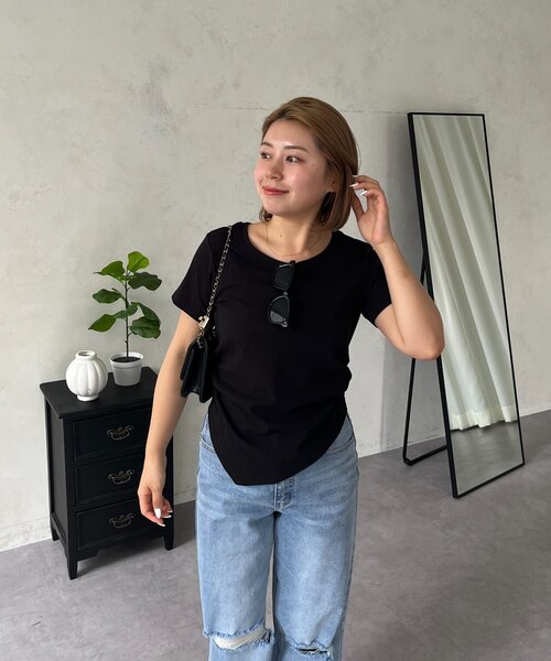 prose verse（プロズヴェール）の「【MOMO】サイドギャザードレープTシャツ（Tシャツ/カットソー・レディース・オフホワイト/ブラック・LARGE/MEDIUM）」の15枚目の写真
