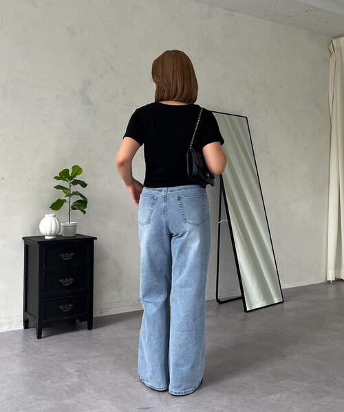 prose verse（プロズヴェール）の「【MOMO】サイドギャザードレープTシャツ（Tシャツ/カットソー・レディース・オフホワイト/ブラック・LARGE/MEDIUM）」の3枚目の写真