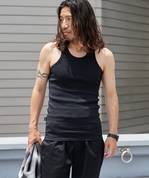 AVIREX(アヴィレックス)の「AVIREX/アビレックス DAILY RIB TANK TOP デイリー リブ タンクトップ ラウンドネック 丸首 レーサーバック 抗菌防臭 メンズ レディース 2026年 夏 夏服(タンクトップ・メンズ・ホワイト/ブラック/グレー/チャコール/オリーブ/ロイヤルブルー・S/M/L)」の2枚目の写真