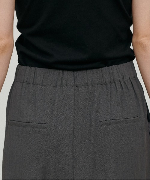LARUTA(ラルータ)の「【LARUTA】シャンブレーショートパンツ(その他パンツ・レディース・チャコールグレー/ベージュ・MEDIUM)」の16枚目の写真