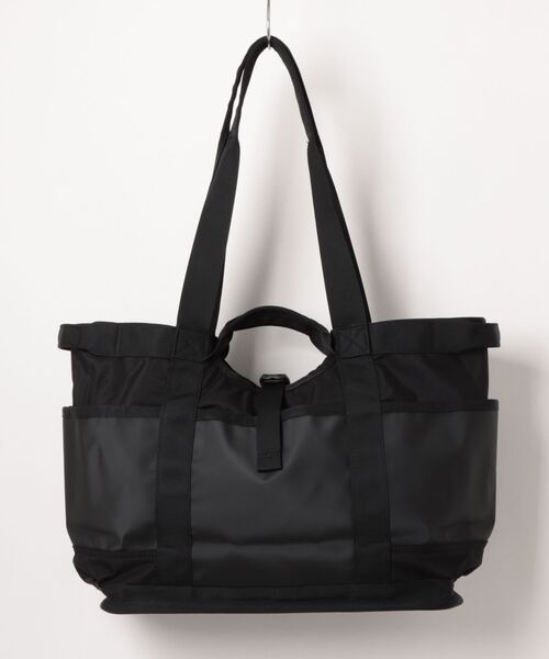 THE NORTH FACE(ザノースフェイス)の「【THE NORTH FACE】Base Camp Utility Tote NF0A8GJ7(トートバッグ・レディース・ブラック・FREE)」の2枚目の写真