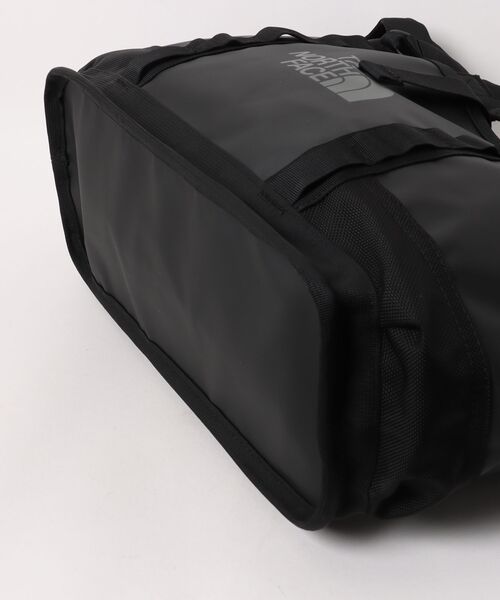 THE NORTH FACE(ザノースフェイス)の「【THE NORTH FACE】Base Camp Utility Tote NF0A8GJ7(トートバッグ・レディース・ブラック・FREE)」の3枚目の写真