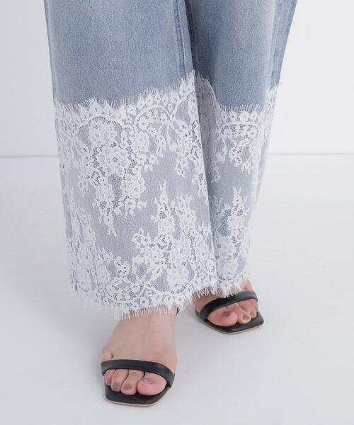 NATURAL BEAUTY BASIC(ナチュラルビューティーベーシック)の「ヘムレースワイドデニム(デニムパンツ・レディース・ブルー・SMALL/P/S/MEDIUM)」の16枚目の写真