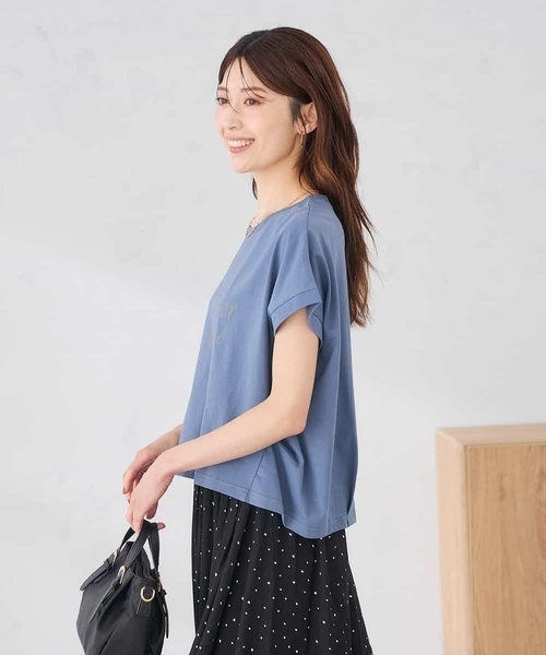 a.v.v(アーヴェヴェ)の「【UVカット/接触冷感】フォルムロゴTシャツ(Tシャツ/カットソー・レディース・グレー系その他/ブルー・39)」の5枚目の写真