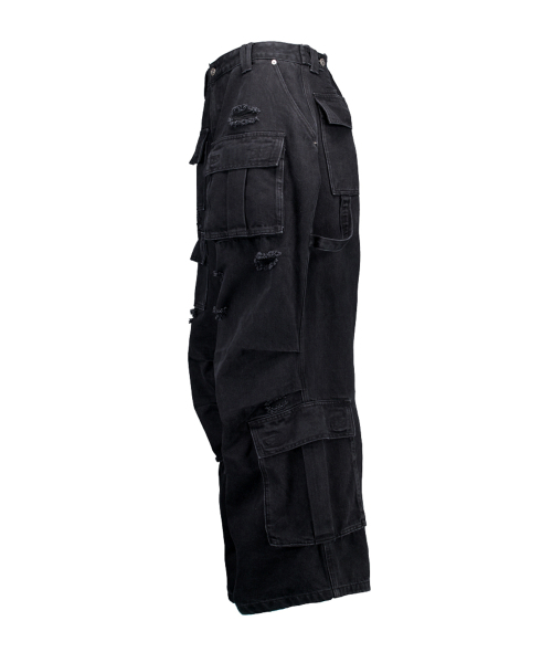 FORCESENSITIVE（フォースセンスティブ）の「[FST] MASSIVE WASHED BLACK CARGO PANTS（その他パンツ・メンズ・その他・1/2）」の2枚目の写真