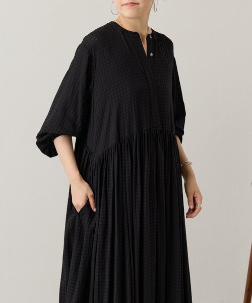 BEARDSLEY(ビアズリー)の「ギャザーワンピ(ワンピース・レディース・アイボリー/ブラック・2/1/0)」の21枚目の写真
