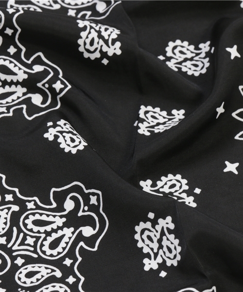 WEGO（ウィゴー）の「WEGO/ビッグバンダナ（バンダナ/スカーフ・メンズ・レッド/ホワイト/ブラック・FREE）」の6枚目の写真