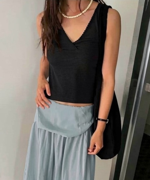 LOENNE(ロエヌ)の「Lace Trim Sleeveless Top / レーストリムノースリーブトップス(Tシャツ/カットソー・レディース・アイボリー/ブラック/チャコールグレー・FREE)」の17枚目の写真