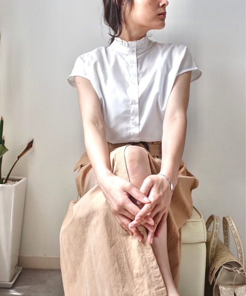 Human 2nd Occasion（ヒューマンセカンドオケージョン）の「前後2WAY フリルネック ブラウス（シャツ/ブラウス・レディース・オフホワイト/サックスブルー・FREE）」の6枚目の写真