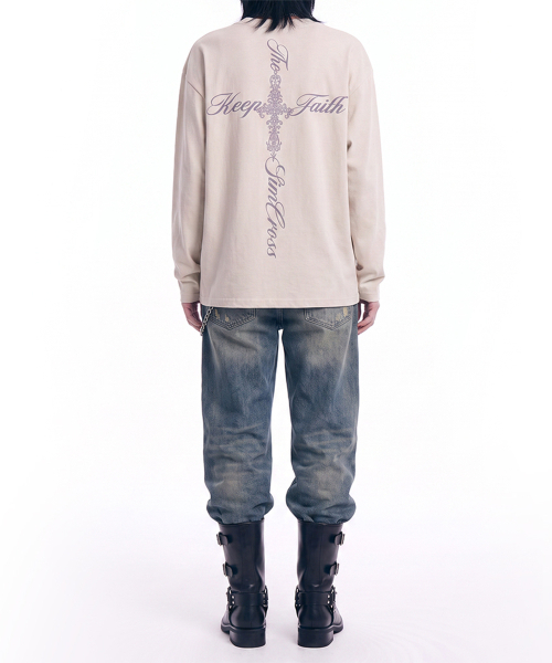 GRAVER（グレーバー）の「[ユニセックス]レターシムクロス ヘンリーネック ロングスリーブ Tシャツ_3カラー（Tシャツ/カットソー・レディース・Beige/チャコールグレー/ブラック・LARGE/MEDIUM）」の11枚目の写真