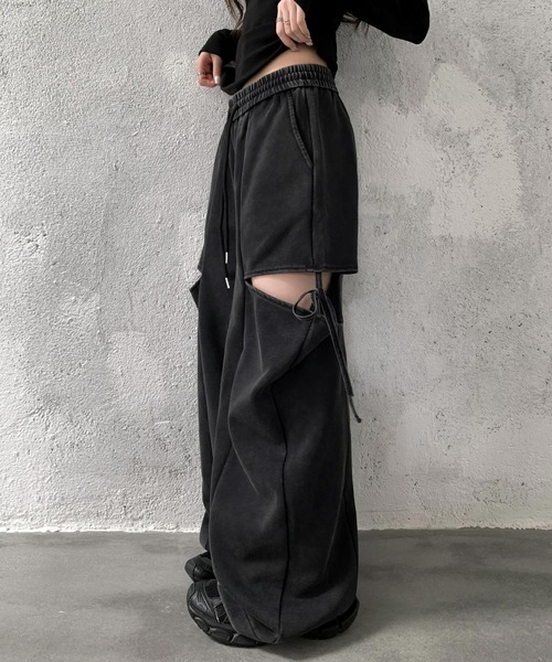 VEILA(ヴェイラ)の「サイドカットアウトリボン ワイドスウェットパンツ(その他パンツ・レディース・ブラック/グレー・フリー)」の15枚目の写真