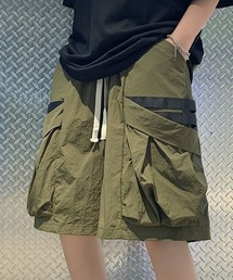 SEN TOKYO（セントーキョー）の「テクニカルなディテール。ワイドシルエット ミリタリーカーゴショーツ（カーゴパンツ）」