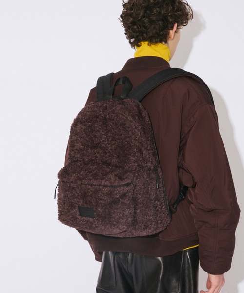 beautiful people(ビューティフルピープル)の「pertex & boa reversible backpack(バックパック/リュック・レディース・ボルドー/ブラック・FREE)」の6枚目の写真