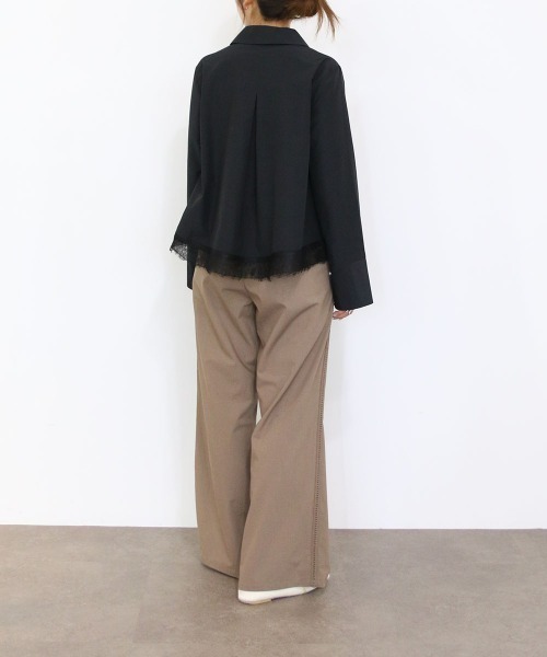 Marilyn Moon(マリリンムーン)の「pearl hem lace flare shirt(シャツ/ブラウス・レディース・ブラック/ホワイト/アイボリー・FREE)」の21枚目の写真