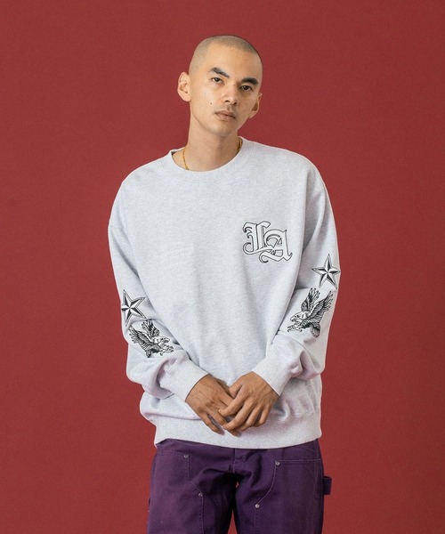 XLARGE(エクストララージ)の「VARSITY CREWNECK SWEATSHIRT(スウェット・メンズ・ネイビー/アッシュ/ブラック・S/M/L/XL)」の2枚目の写真