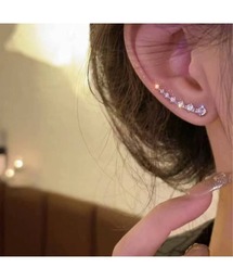 【TUNE】7連ストーンピアス