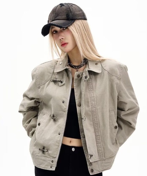 SHERU(シェル)の「ファイヤーマンフック スタンドカラーブルゾン(ブルゾン・レディース・ベージュ/ネイビー・M)」の18枚目の写真