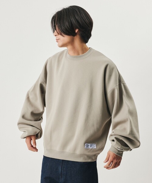 CHOW DOWN（チャウダウン）の「CHOW DOWN/チャウダウン 限定展開 スーパーワイドシルエット ワンポイント刺繍 クルーネック スウェット（スウェット・メンズ・アッシュグレー/ネイビー/スミクロ/グレイッシュベージュ・SMALL/MEDIUM/LARGE）」の4枚目の写真
