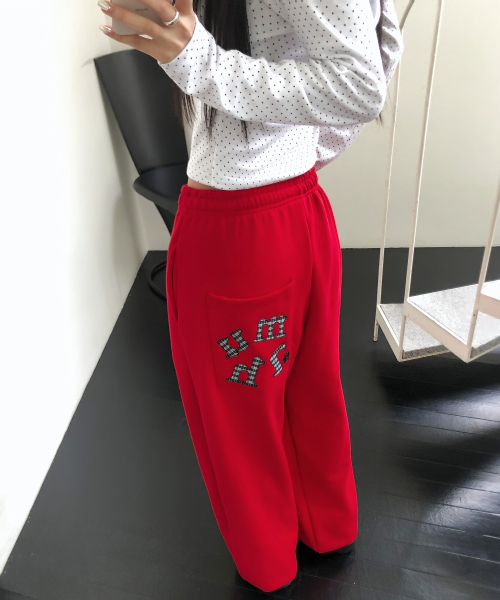 muahmuah（ムーアムーア）の「パッチポケットワイドバンディングパンツ[レッド]（スウェットパンツ・レディース・その他・FREE）」の12枚目の写真