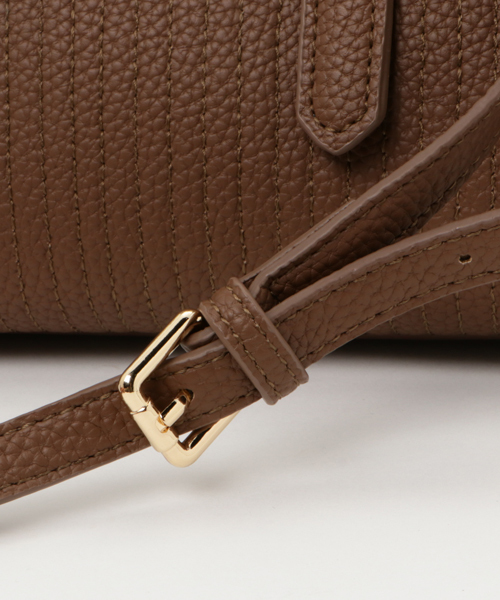 PLAIN CLOTHING（プレーンクロージング）の「ストライプキルティングハンドバッグ【PLAIN CLOTHING】（ハンドバッグ・レディース・ブラック/カーキ/レッド/キャメル/ネイビー/ダークグレー・FREE）」の9枚目の写真