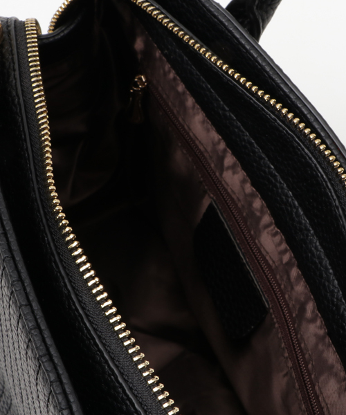 PLAIN CLOTHING（プレーンクロージング）の「ストライプキルティングハンドバッグ【PLAIN CLOTHING】（ハンドバッグ・レディース・ブラック/カーキ/レッド/キャメル/ネイビー/ダークグレー・FREE）」の18枚目の写真