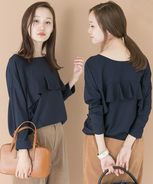 URBAN RESEARCH（アーバンリサーチ）の「UR 2WAYストレッチフリルブラウス（シャツ/ブラウス・レディース・オフホワイト/ネイビー/キャメル・FREE）」の3枚目の写真