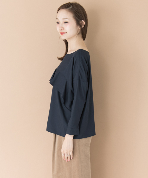 URBAN RESEARCH（アーバンリサーチ）の「UR 2WAYストレッチフリルブラウス（シャツ/ブラウス・レディース・オフホワイト/ネイビー/キャメル・FREE）」の11枚目の写真