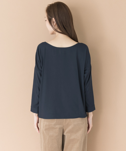 URBAN RESEARCH（アーバンリサーチ）の「UR 2WAYストレッチフリルブラウス（シャツ/ブラウス・レディース・オフホワイト/ネイビー/キャメル・FREE）」の12枚目の写真