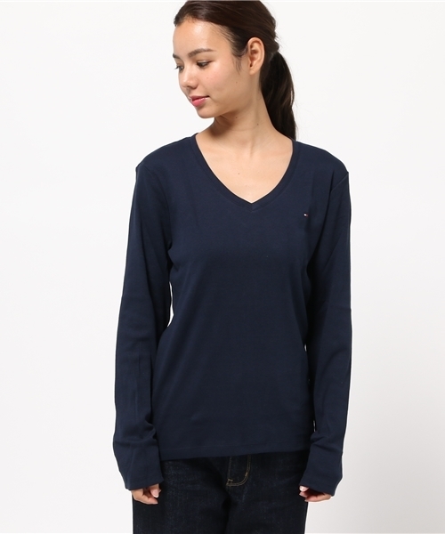 TOMMY HILFIGER(トミーヒルフィガー)の「ベーシックVネックロングスリーブカットソー(Tシャツ/カットソー・レディース・ネイビー/ブラック/ホワイト/グレー・MEDIUM/SMALL/LARGE)」の12枚目の写真