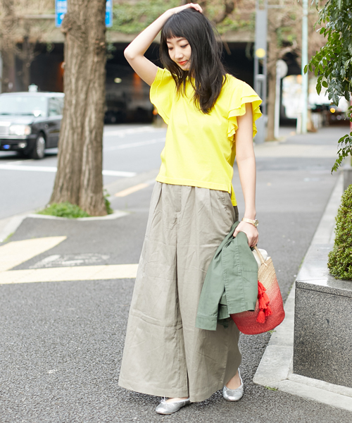 AMERICAN RAG CIE(アメリカンラグシー)の「AMERICAN RAG CIE フリルスリーブカットソー(Tシャツ/カットソー・レディース・ホワイト/パープル/イエロー/チャコールグレー・FREE)」の5枚目の写真