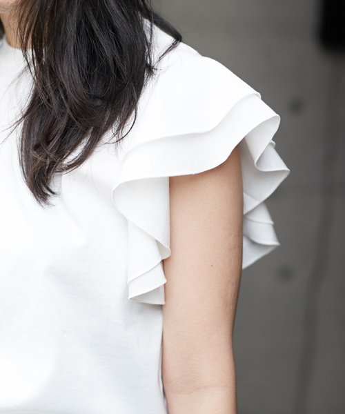 AMERICAN RAG CIE(アメリカンラグシー)の「AMERICAN RAG CIE フリルスリーブカットソー(Tシャツ/カットソー・レディース・ホワイト/パープル/イエロー/チャコールグレー・FREE)」の15枚目の写真