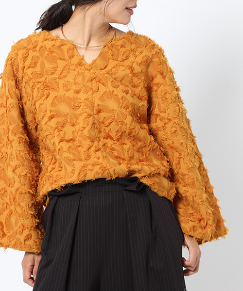 laboratory work（ラボラトリーワーク）の「フラワーフリンジジャカードプルオーバー（シャツ/ブラウス・レディース・ブラック/オフホワイト/マスタード・MEDIUM）」の3枚目の写真