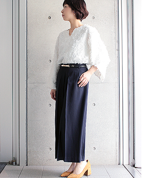 laboratory work（ラボラトリーワーク）の「フラワーフリンジジャカードプルオーバー（シャツ/ブラウス・レディース・ブラック/オフホワイト/マスタード・MEDIUM）」の11枚目の写真